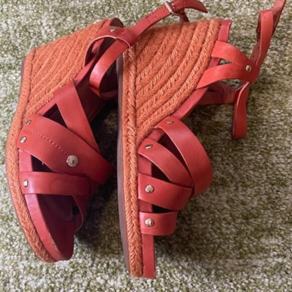 Geox Orange sandals - Size 9.5 - Picture 2 of 3
